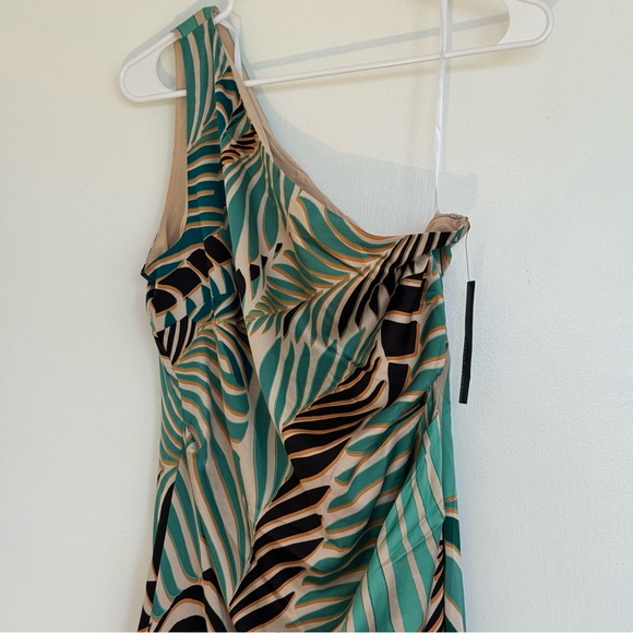 NWT MAGGY LONDON DEIDRE Asymm Floral One Shoulder Ruffle Hem Silky Dress Size 8 - Picture 6 of 14